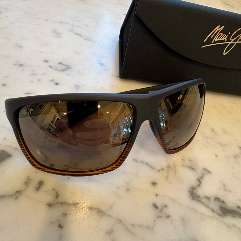 Maui Jim Alenuihaha Black and Brown Sunglasses - Picture 3 of 16